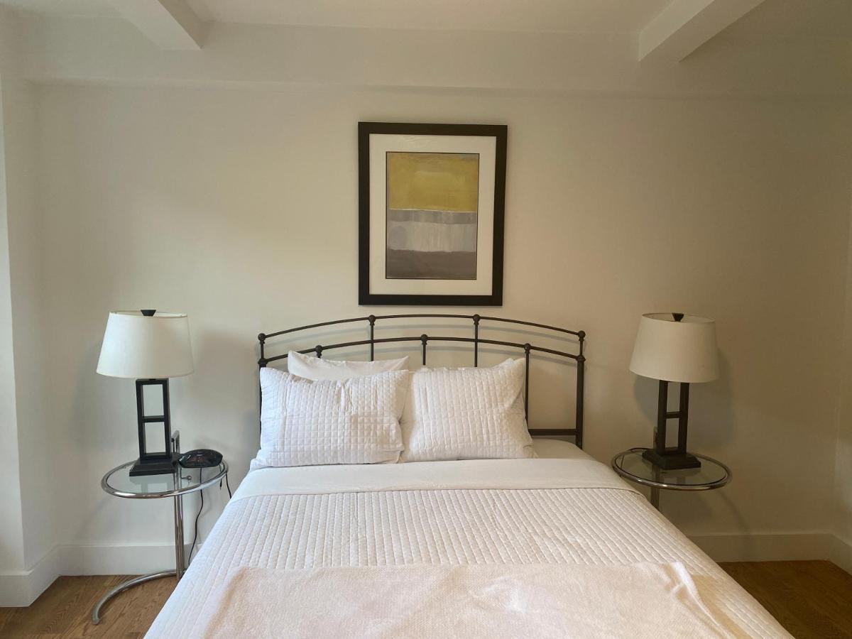 Central Park Apartments 30 Day Stays Нью-Йорк Экстерьер фото