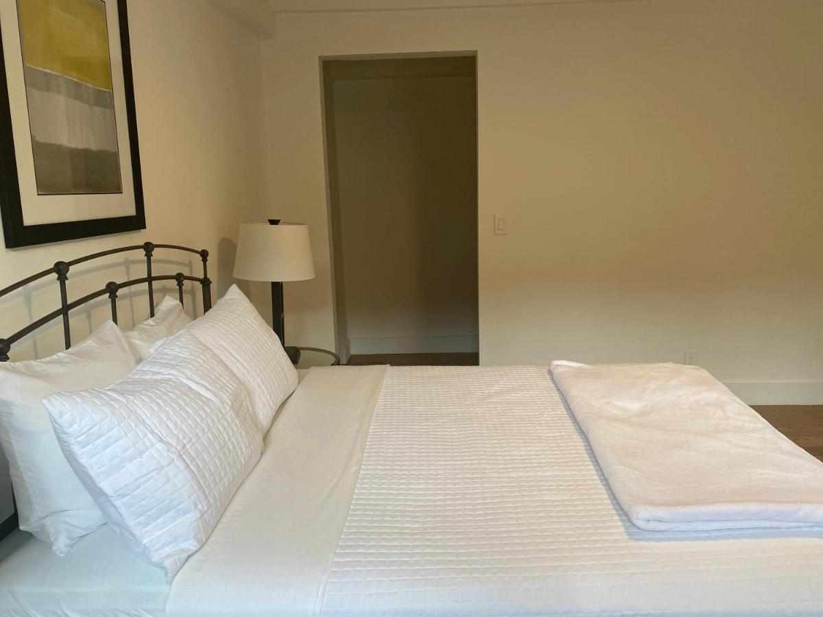 Central Park Apartments 30 Day Stays Нью-Йорк Экстерьер фото
